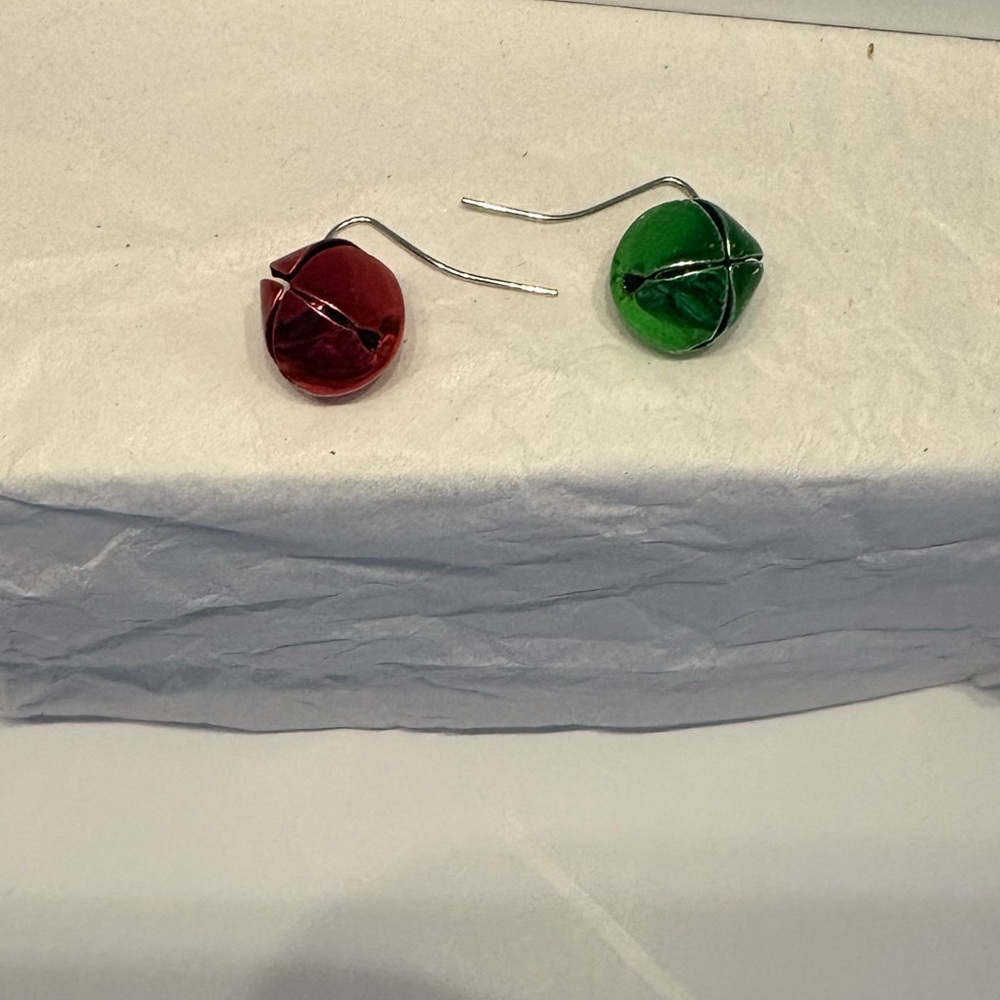 Fashion Earrings - Picture 1 of 1